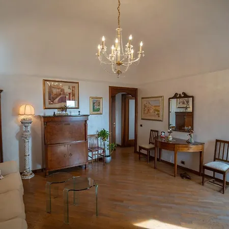 La Loggia Della Gatta